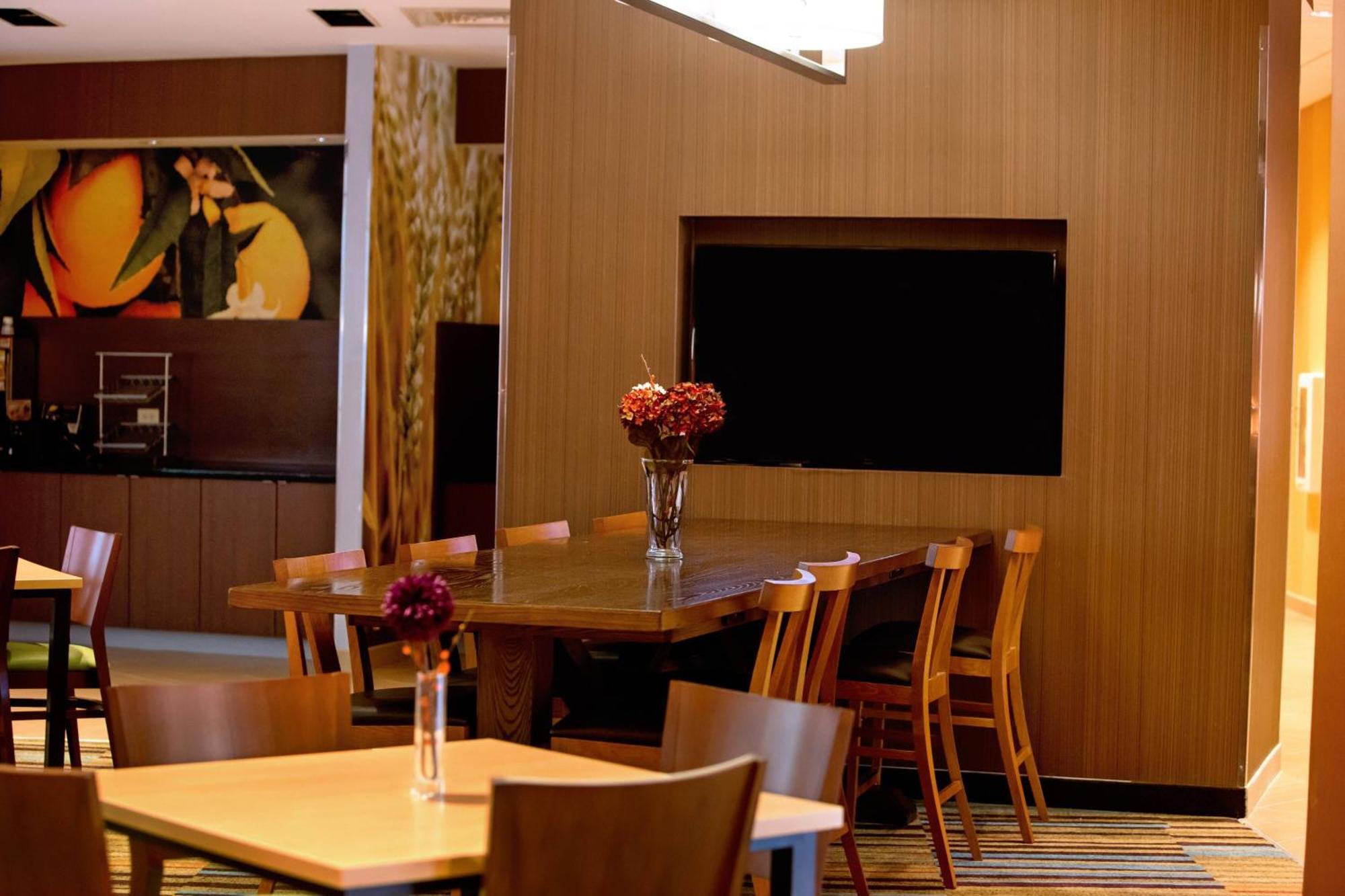 Hotel Fairfield & By Marriott Midlothian